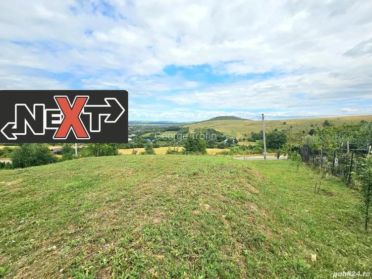 Teren dobreni la strada principala