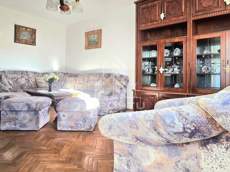 Apartament spatios 3 camere - 88mp Micalaca Apartament spatios 3 camere - 88mp Micalaca