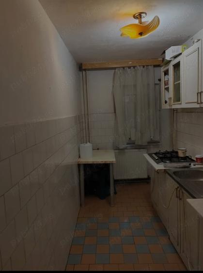 Zona Timocului-Piata Badea Cirtan...1 Camera..decomandat - 5