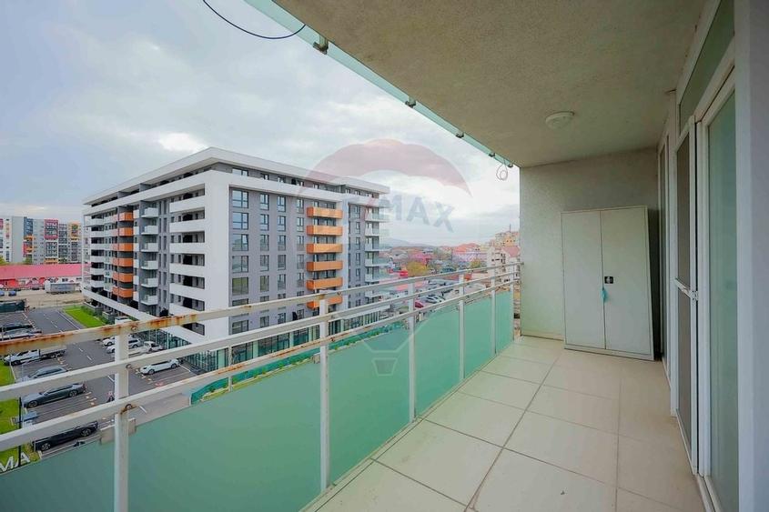 Apartament de Vânzare cu 3 Camere, Terasă de 32mp - 20