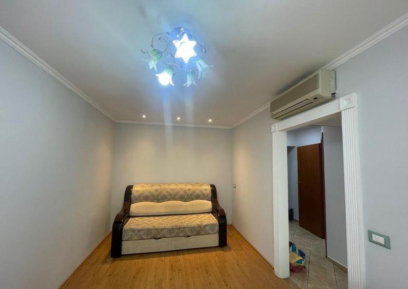 Inchiriez Garsoniera Piata 1 Mai - 2