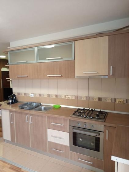 Inchiriez apartament 2 camere Floresti - 10