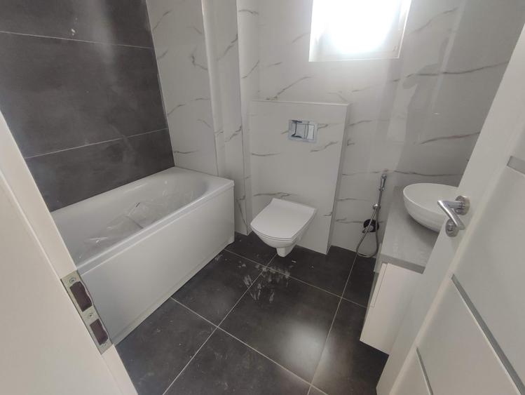 Apartament 3  camere Pacurari  COD   136435 - 3