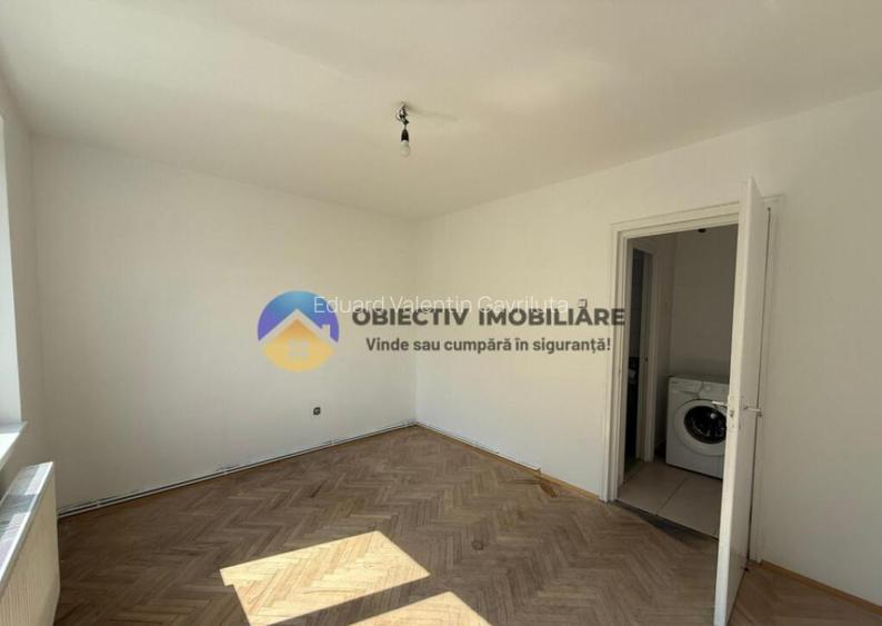 ???? Apartament 2 camere, Centru Etaj 3