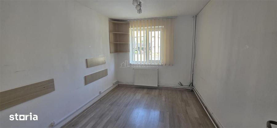 Apartament cu 3 camere în Micro 9