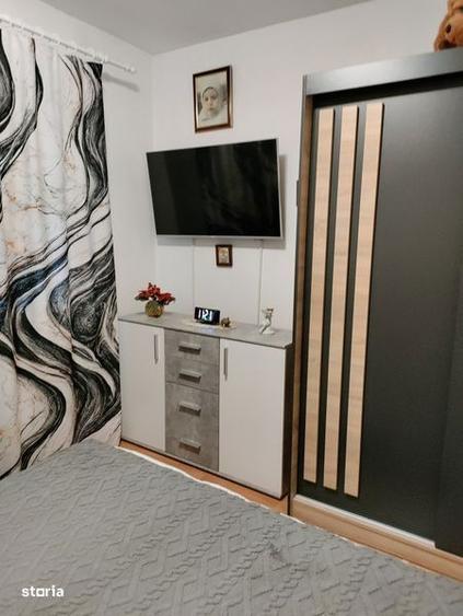 Vand ap. 2 camere decomandat - 2