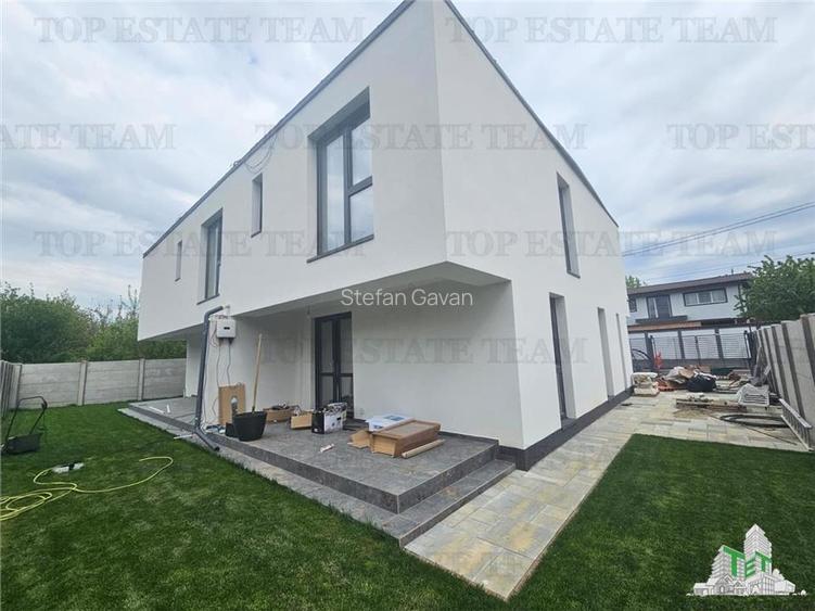 Duplex 4 camere panouri solare/pompa caldura in Giulesti