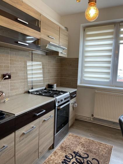 Inchiriez apartament 2 camere centru - 1