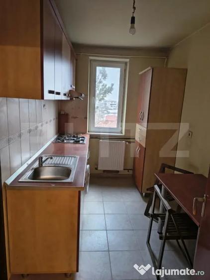 Apartament cu 2 camere semidecomandat în Central
