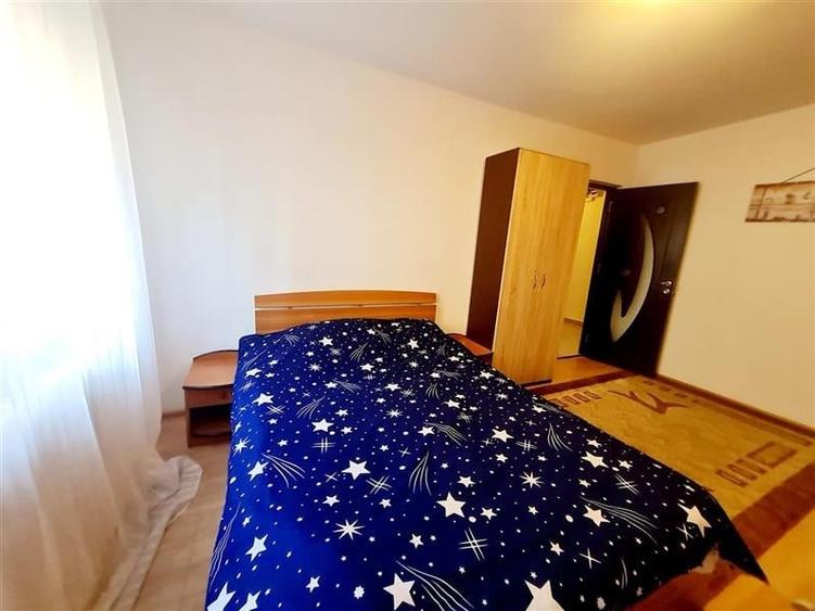 Decomandat cu 2 bai, structura aerisita, Centrul Civic, Brasov - 12