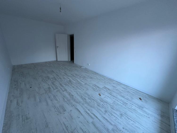 Apartament cu 3 camere, Decomandat, 2 minute de Metrou Berceni - 2