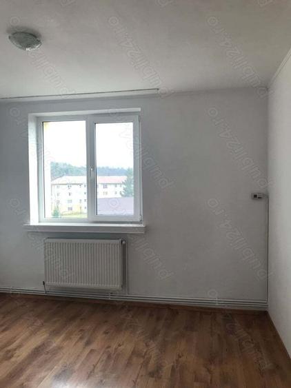 de vanzare apartament 3 camere in centru Onesti judetul Bacau - 6