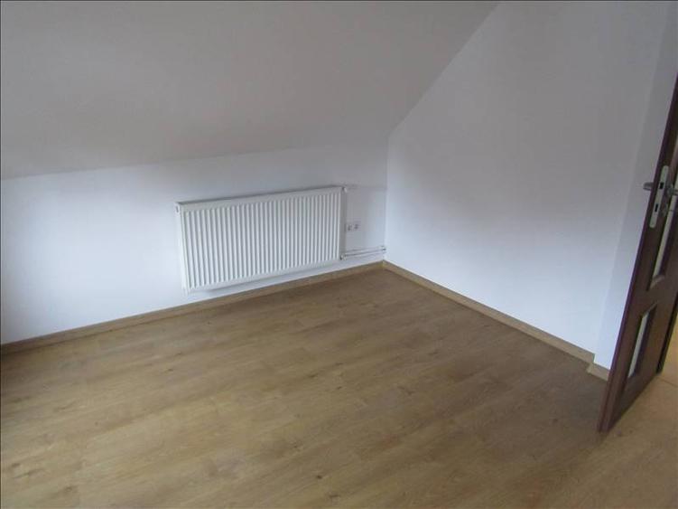 Casa singur in curte, central,  zona Stefan Cel Mare - 10