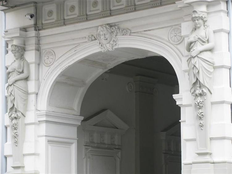 Cladire de birouri si teren de vanzare - 17