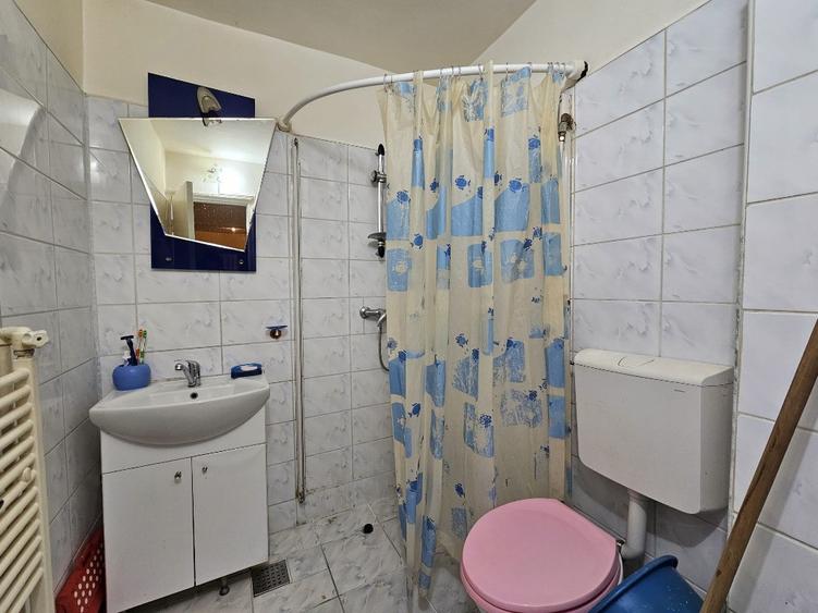 Apartament 4 camere,2 bai,2 balcoane,etaj 2 - 9