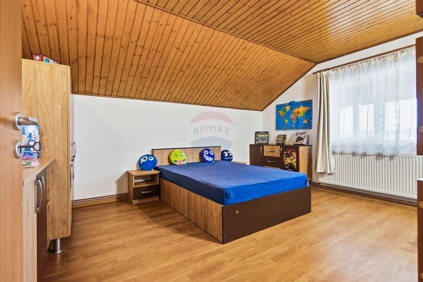 Casă / Vilă cu 5 camere de vânzare - 10