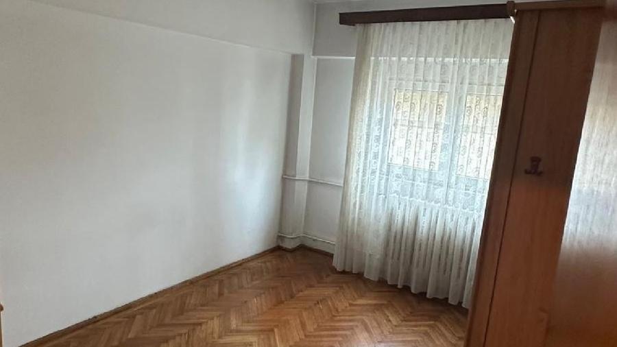 Bd. Ion Mihalache, Apartament 3 camere decomandat - 70 mp - etaj 2/4 - 6