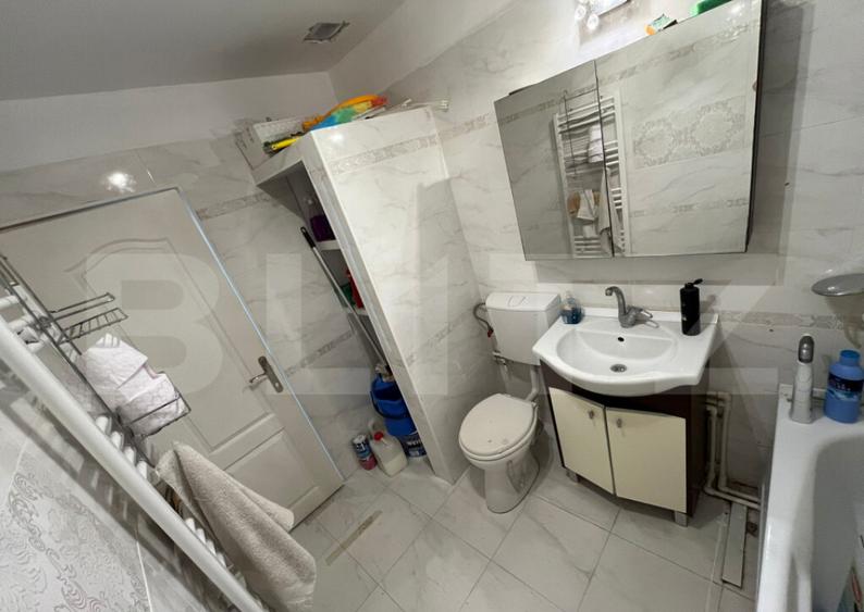 Apartament de vanzare, cu 2 camere, 54 mp, zona Micro 11 - 9