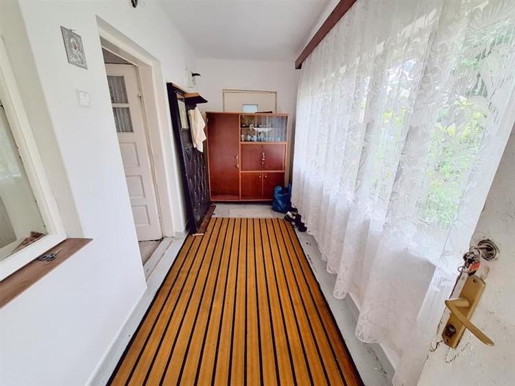 Casa batraneasca ,3 camere , teren 500 mp,zona CFR - 12