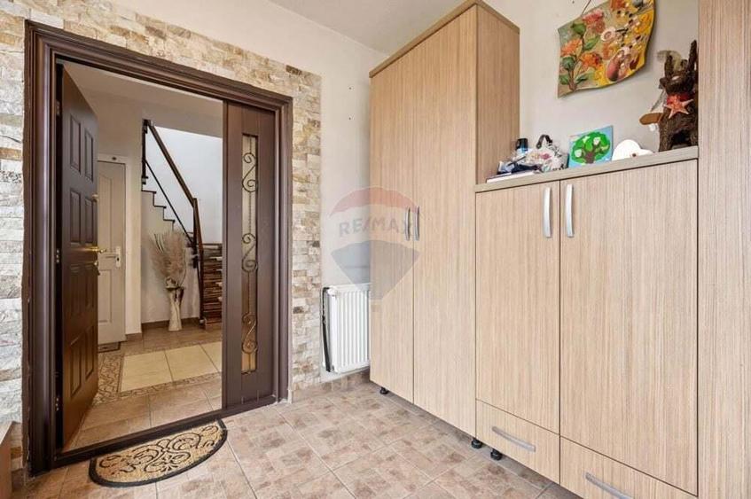 Oferta sarbatori hala + cladire birouri sau rezidentiala - 8