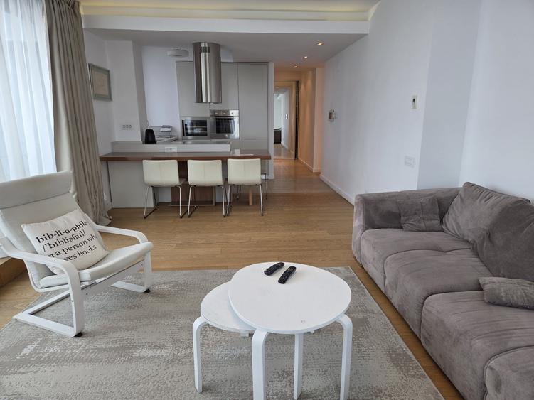 Elegant Top-Floor Apartment with Panoramic Terrace near Victoriei Avenue - 6