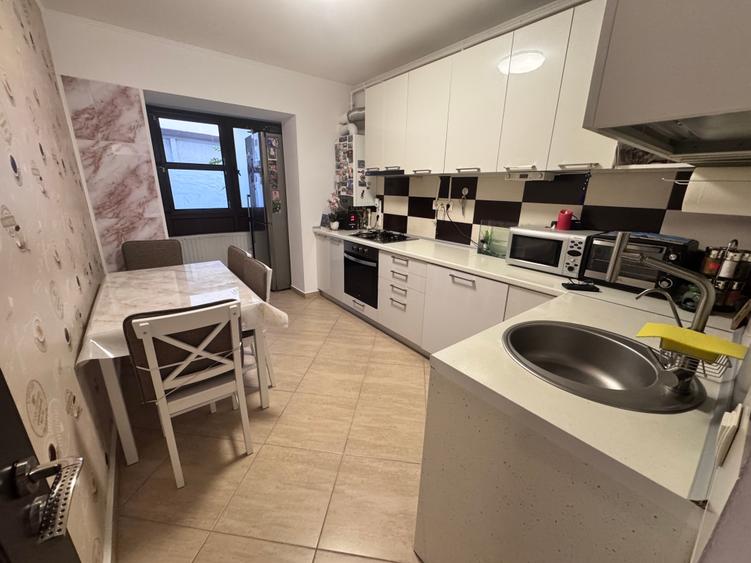 Casa P+1+M. 5 cam. Util 143mp. Teren 307mp. - 20