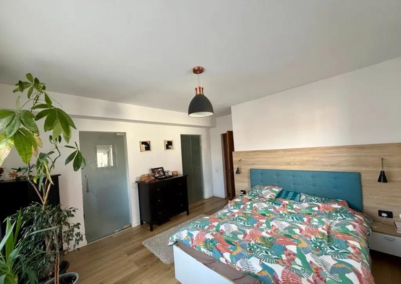 Casa 5 camere langa Primaria Flore?ti - transport ?i magazine aproape - 4