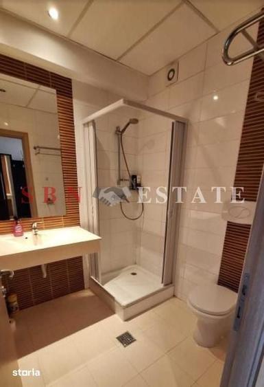 Apartament cu 2 camere semidecomandat în Splaiul Unirii