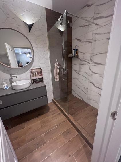 Apartament cu 2 camere decomandat, mobilat în Tomis Nord