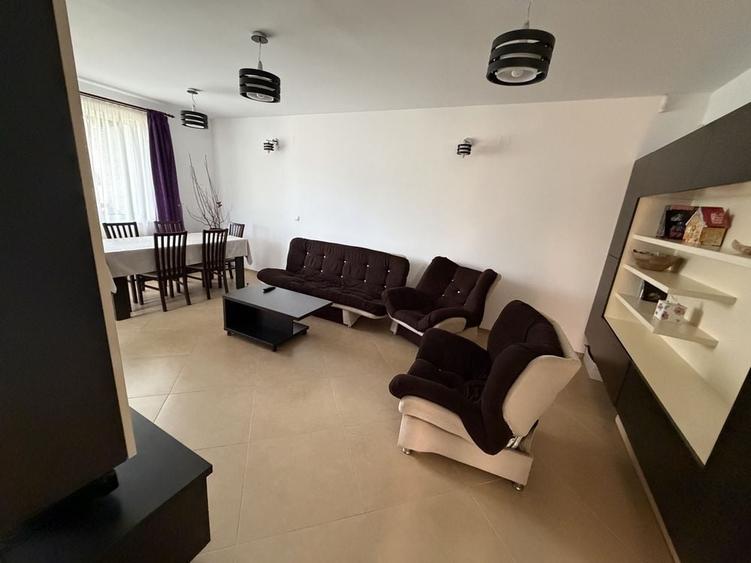 Casă cu 4 camere în Mintia