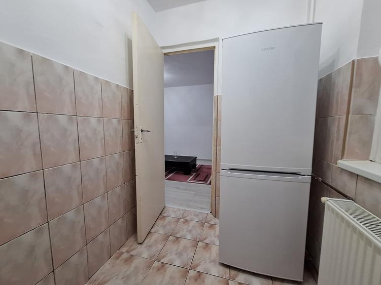 Garsonieră semidecomandată, mobilată în Lipovei
