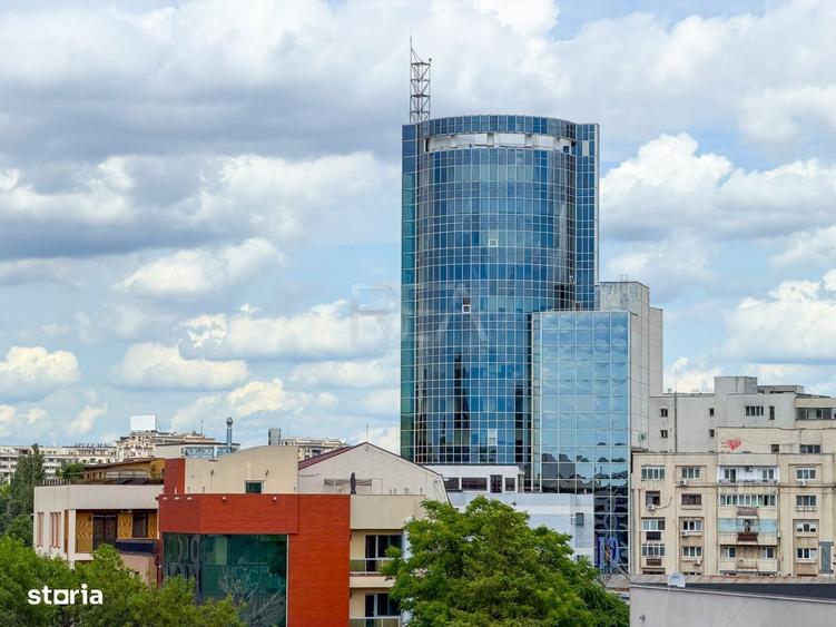 Apartament cu 4 camere în Unirii