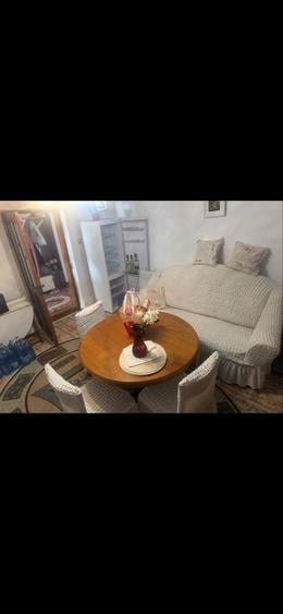 Casă cu 3 camere în Central