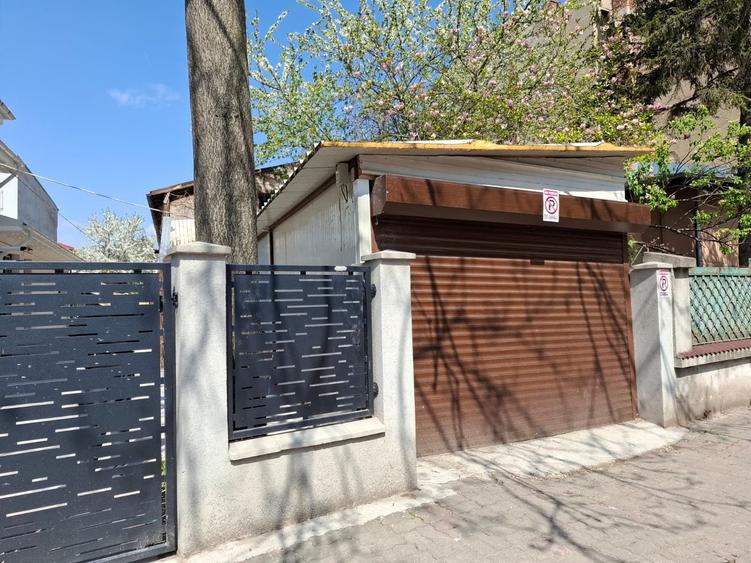 Apartament cu 4 camere în Kiseleff