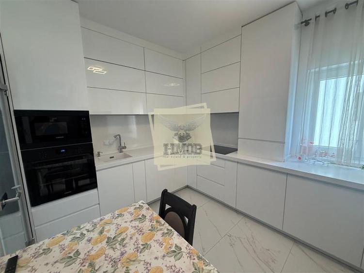 Apartament cu 4 camere decomandat, mobilat în Țiglari