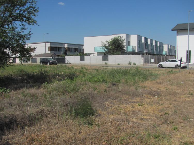 Teren Construcții intravilan de 1000 mp, în Prelungirea Ghencea