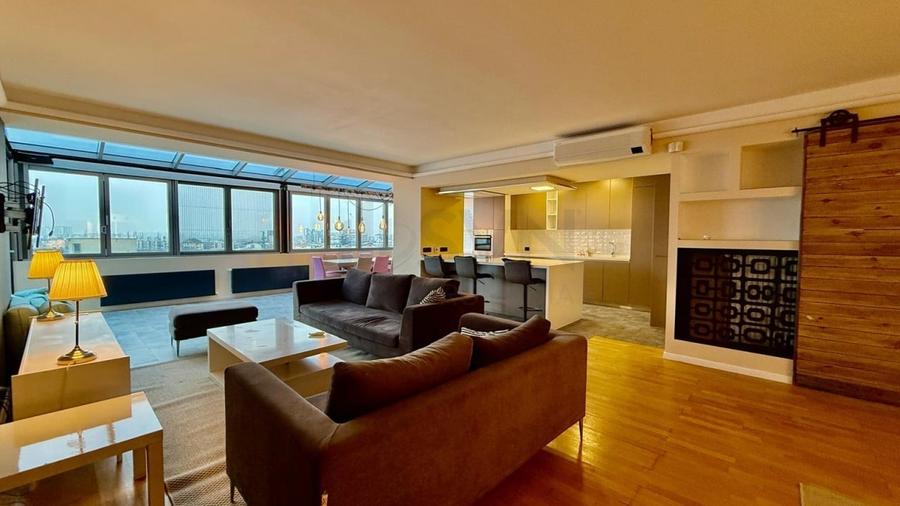 Apartament cu 3 camere semidecomandat, mobilat în Sisești