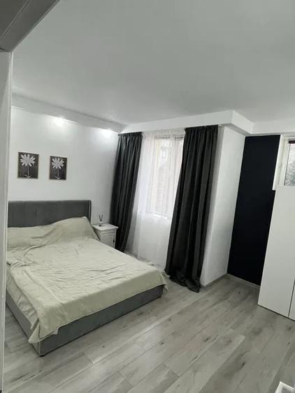 Apartament cu 2 camere semidecomandat, mobilat în Cișmigiu