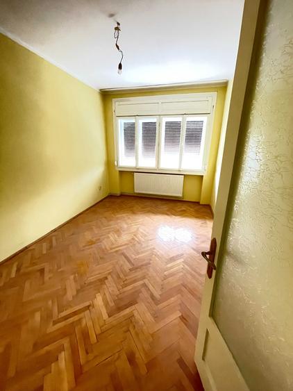 Casă cu 4 camere cu Teren 250 Mp în Traian