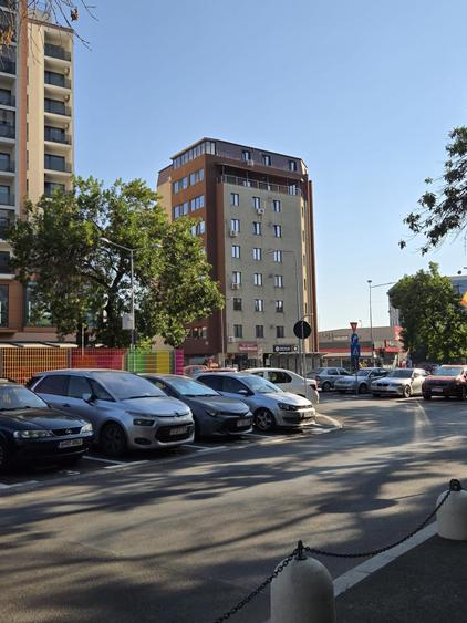 Apartament cu 2 camere nedecomandat în Apărătorii Patriei