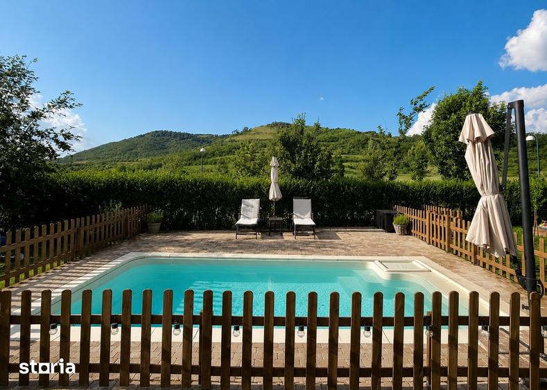 Casă cu 7 camere cu Canalizare în Vultureni