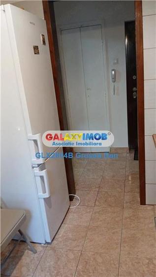 Apartament cu 2 camere semidecomandat, mobilat în Tineretului