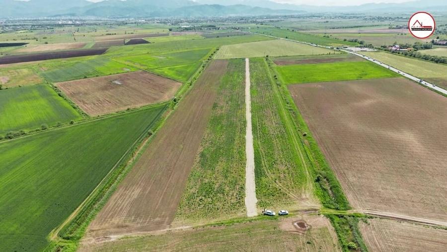 Teren de 500 mp, în Stupini