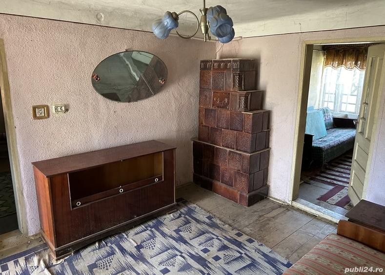 Casă cu 5 camere cu Teren 2000 Mp în Bălțești