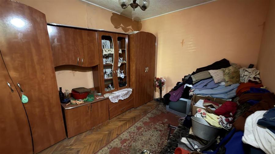Apartament cu 2 camere semidecomandat în Valenta
