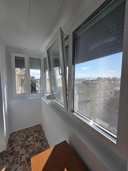 Garsonieră decomandată în Sud