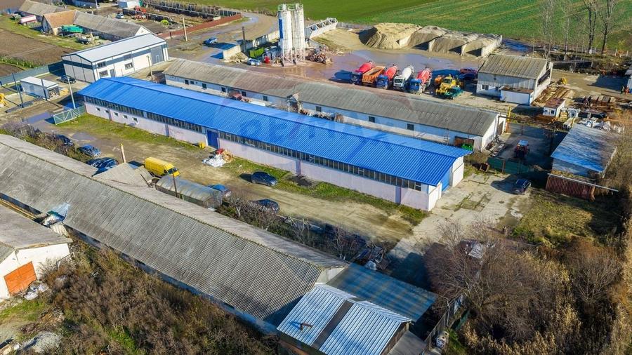 De închiriat spațiu pentru depozitare 300mp + curte 650mp Feldioara - 13