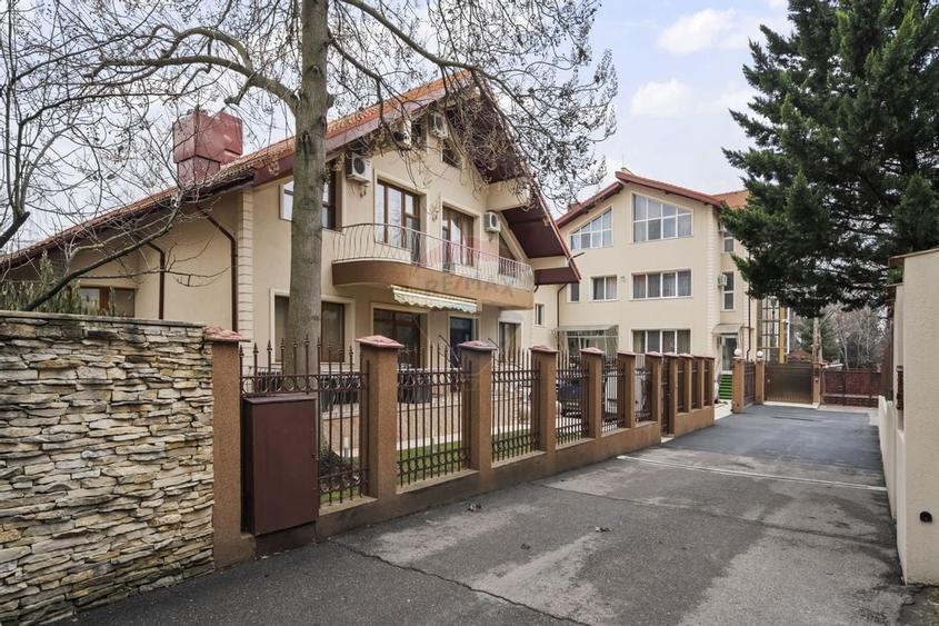 Casă / Vilă cu 6 camere de închiriat în zona Nord - 1