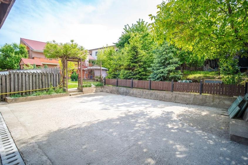 Casa / Vila de Vanzare 200mp Teren 870mp Str. Soarelui - Valea Lupului - 30