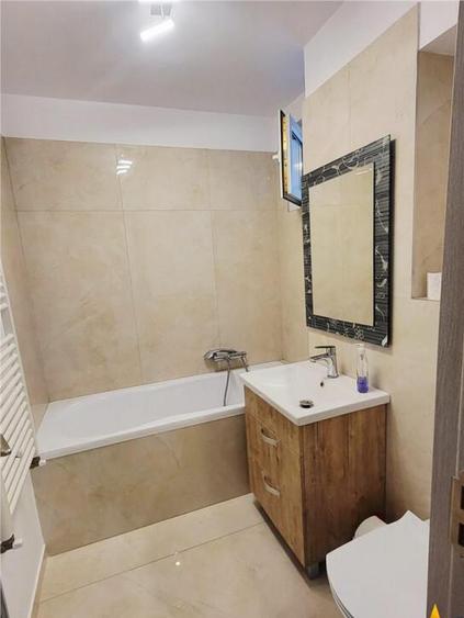 Apartament 3 camere,decomandat,renovat, suprafata generoasa, - 8